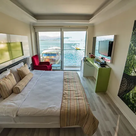Ξενοδοχείο Orka Boutique 3*