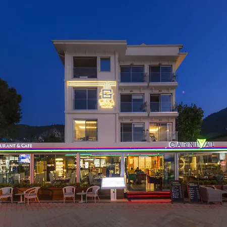 호텔 오르카 부티크 3*