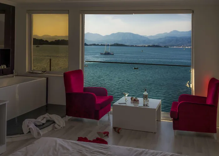 오르카 부티크 호텔 3*