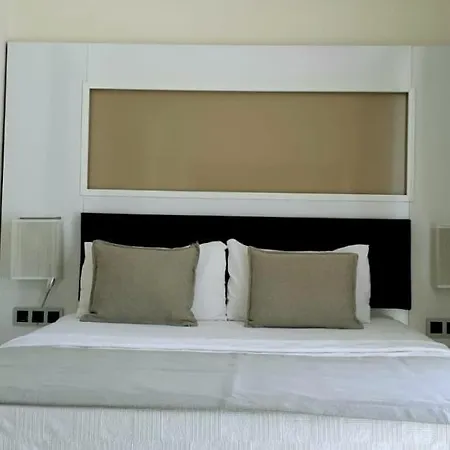 Orka Boutique ホテル 3*