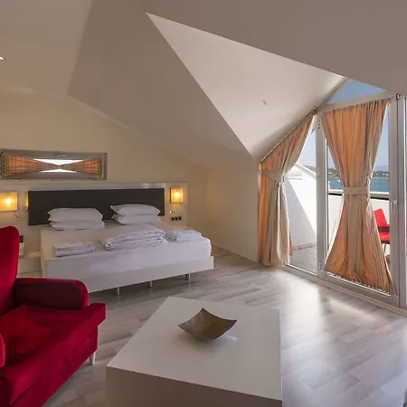 Orka Boutique ホテル フェティエ