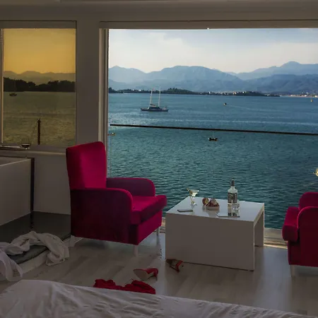 Orka Boutique ホテル 3*